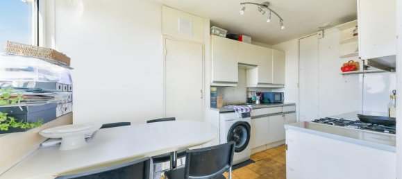 2 bedrooms Apartment in London, United Kingdom No. 9939 11