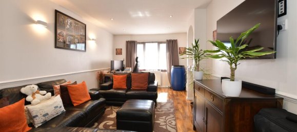 2 Schlafzimmer Wohnung in Essex, United Kingdom, Nr. 4173 5