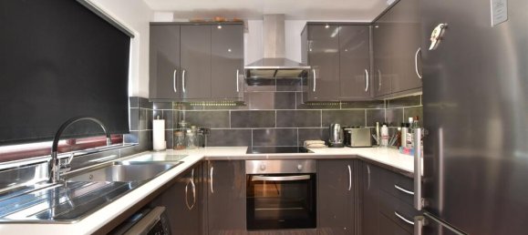 2 Schlafzimmer Wohnung in Essex, United Kingdom, Nr. 4173 3