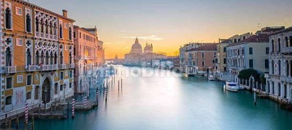 4-salle Propriété commerciale à Venice, Italy No. 61819 23