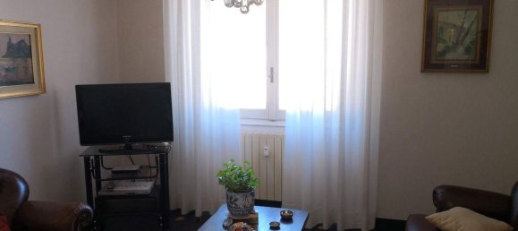 4-salle Appartement à Genoa, Italy No. 232036 13