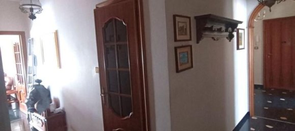 4-salle Appartement à Genoa, Italy No. 232036 4