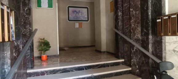 4-salle Appartement à Genoa, Italy No. 232036 16