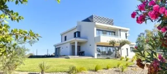 5 bedrooms Villa in Almancil, Portugal No. 31972 3