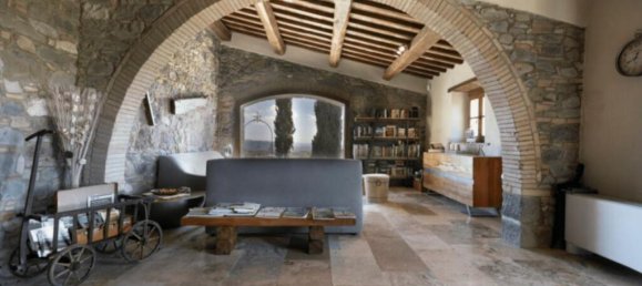 3 bedrooms House in Radicofani, Italy No. 54052 11