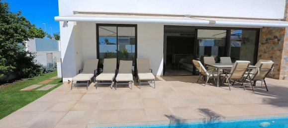 3 غرف نوم فيلا في Alicante, Spain رقم 188381 16