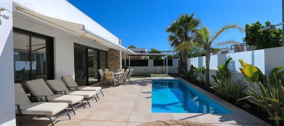 3 غرف نوم فيلا في Alicante, Spain رقم 188381 5