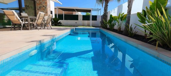 3 غرف نوم فيلا في Alicante, Spain رقم 188381 14