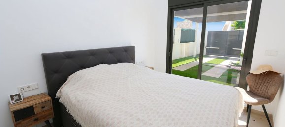 3 غرف نوم فيلا في Alicante, Spain رقم 188381 30