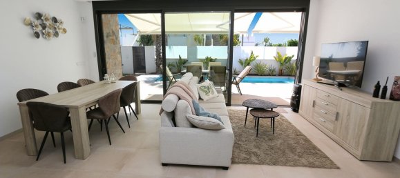 3 غرف نوم فيلا في Alicante, Spain رقم 188381 26