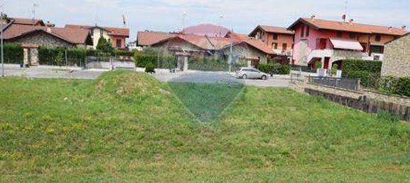 810m² Land in Bolgare, Italy No. 58514 13