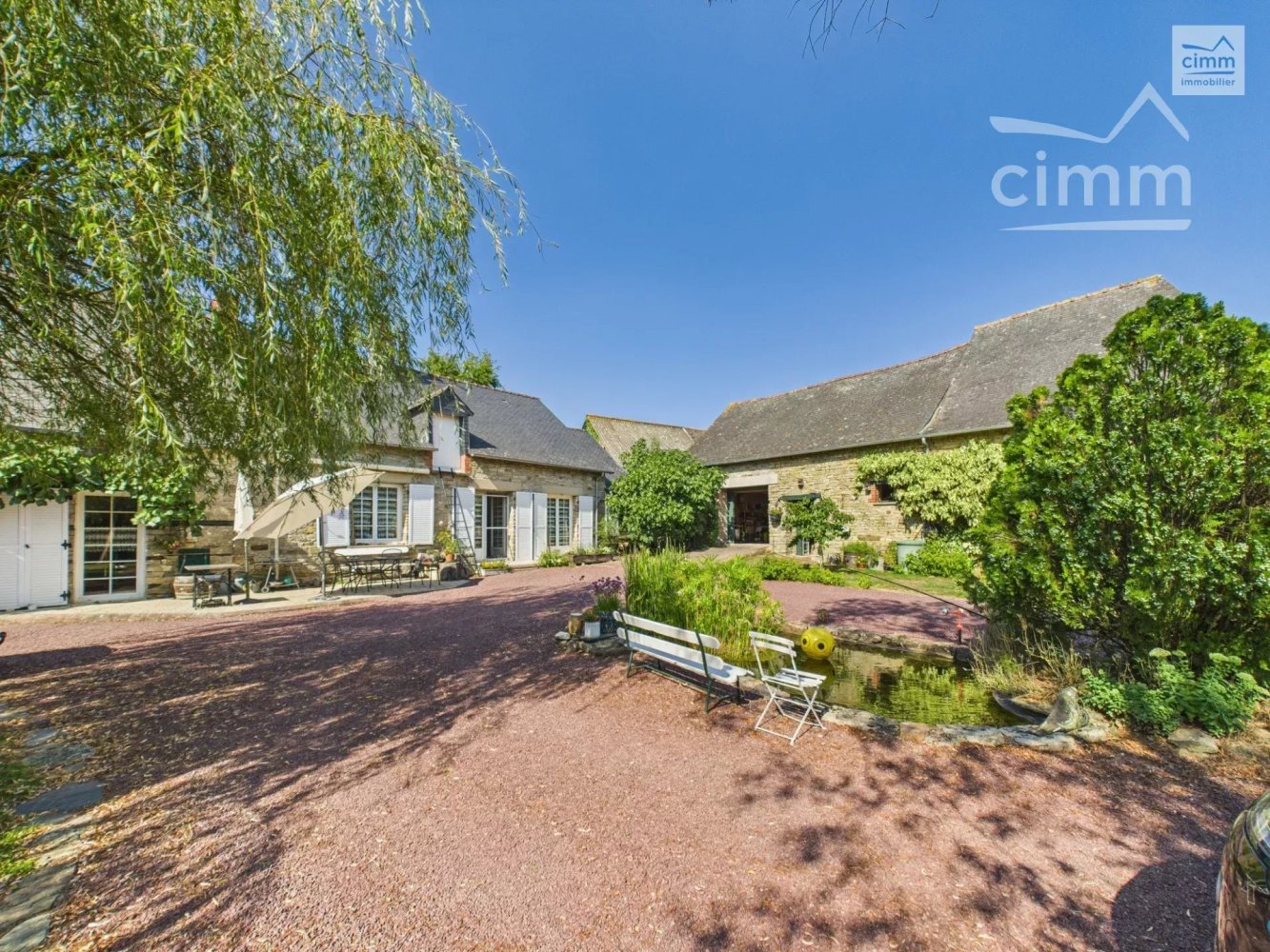 4 chambres Maison à Bourg-des-Comptes, France No. 330852