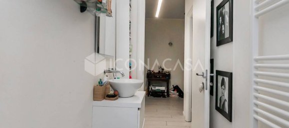 3 rooms Apartment in Milan, Italy No. 301352 33