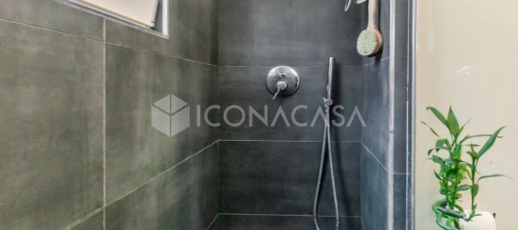 3 rooms Apartment in Milan, Italy No. 301352 2