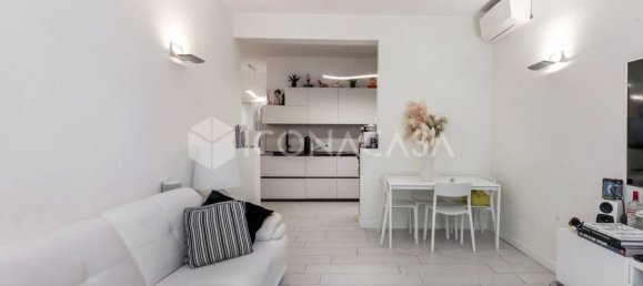3 rooms Apartment in Milan, Italy No. 301352 7