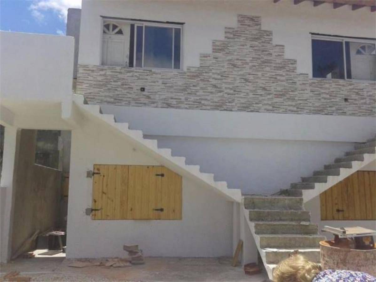 2 bedrooms House in Mar del Plata, Argentina No. 70510