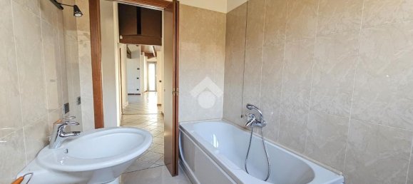 3 rooms Villa in Induno Olona, Italy No. 5080 19