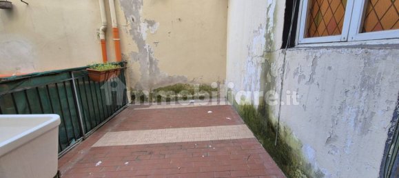 4 bedrooms Apartment in Florence, Italy No. 14065 5