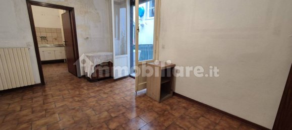 4 bedrooms Apartment in Florence, Italy No. 14065 4