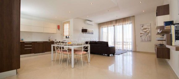 Apartamento de 2 dormitorios en Saint Paul's Bay, Malta No. 9678 8