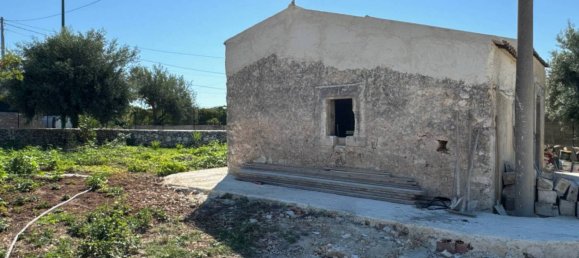 2 rooms House in Canicattini Bagni, Italy No. 356391 17