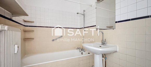 Apartamento de 2 dormitorios en Chantilly, France No. 54790 10