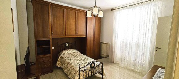 4 bedrooms House in San Benedetto del Tronto, Italy No. 320765 19