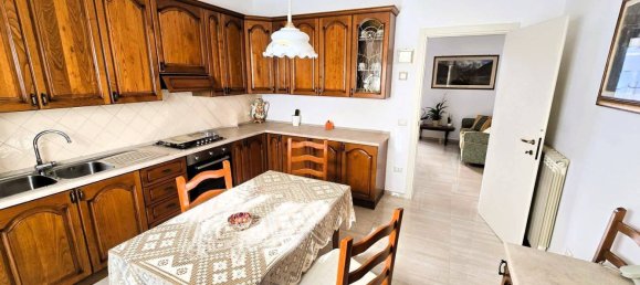 4 bedrooms House in San Benedetto del Tronto, Italy No. 320765 12