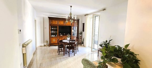 4 bedrooms House in San Benedetto del Tronto, Italy No. 320765 5