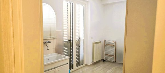 4 bedrooms House in San Benedetto del Tronto, Italy No. 320765 25
