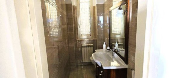 4 bedrooms House in San Benedetto del Tronto, Italy No. 320765 15