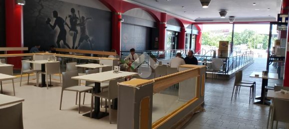 2 rooms Commercial property in Brescia, Italy No. 271786 6