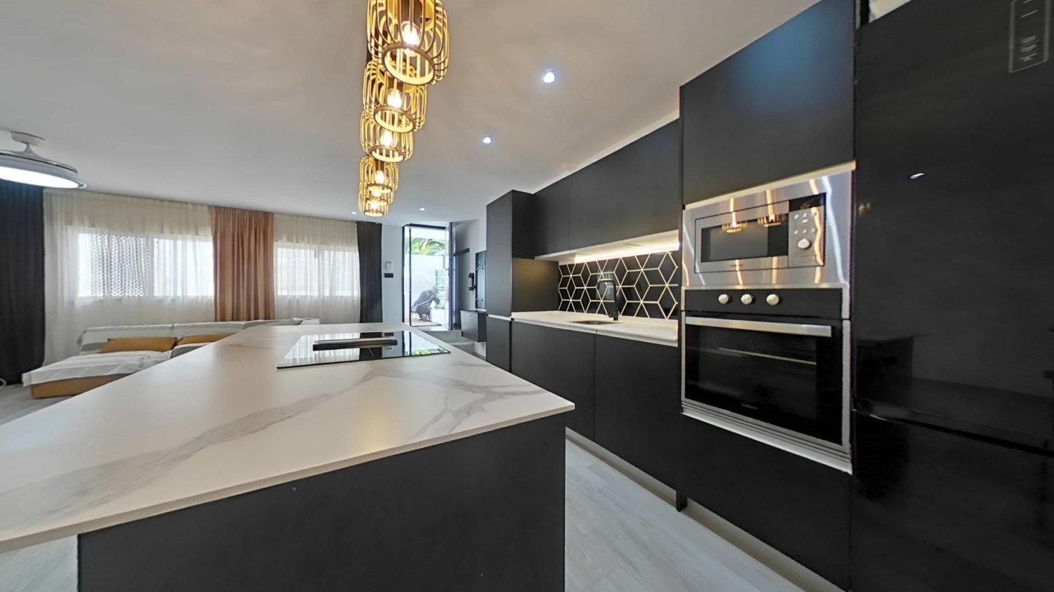 2 Schlafzimmer Wohnung in Estepona, Spain, Nr. 162466