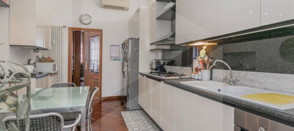4 rooms Apartment in Milan, Italy No. 241706 16