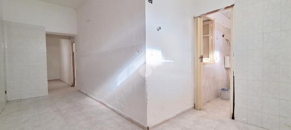 Квартира с 2 комнатами в Палермо, Италия № 174247 11