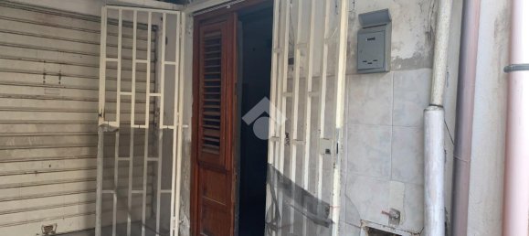 Квартира с 2 комнатами в Палермо, Италия № 174247 6