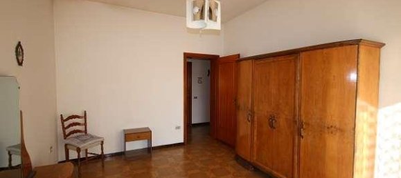 4-salle Appartement à Olgiate Comasco, Italy No. 102289 10