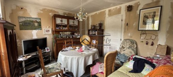 2 bedrooms House in Elbeuf, France No. 362342 9