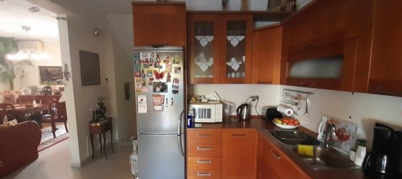 3 bedrooms Property in Pylaia, Greece No. 2664 12