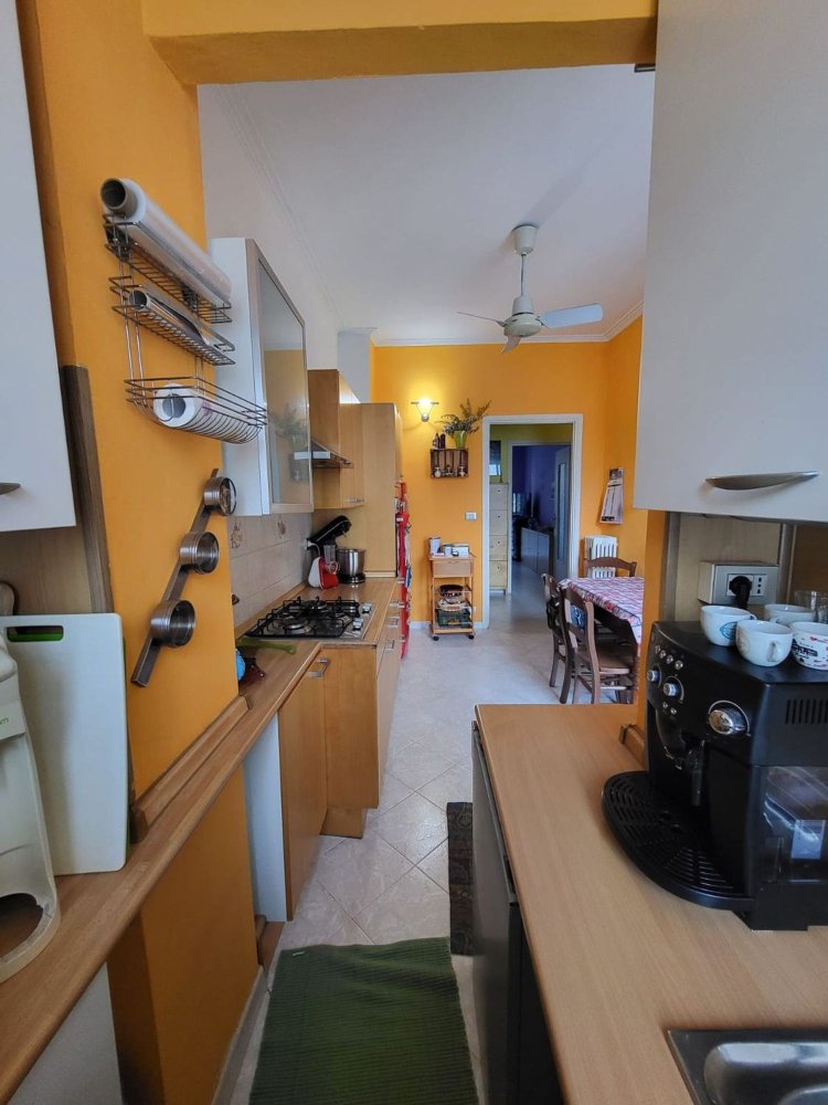 3 rooms Apartment in Turin, Italy No. 133543