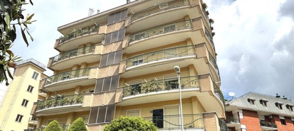 2 rooms Apartment in Avellino, Italy No. 303585 3