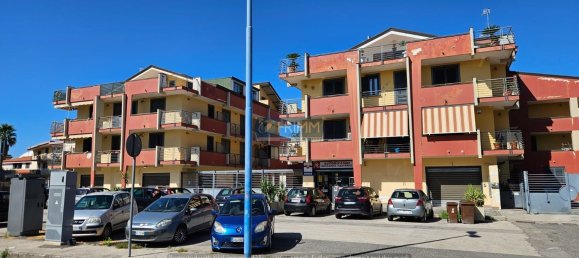 3 Schlafzimmer Wohnung in Castello di Cisterna, Italy, Nr. 347474 8