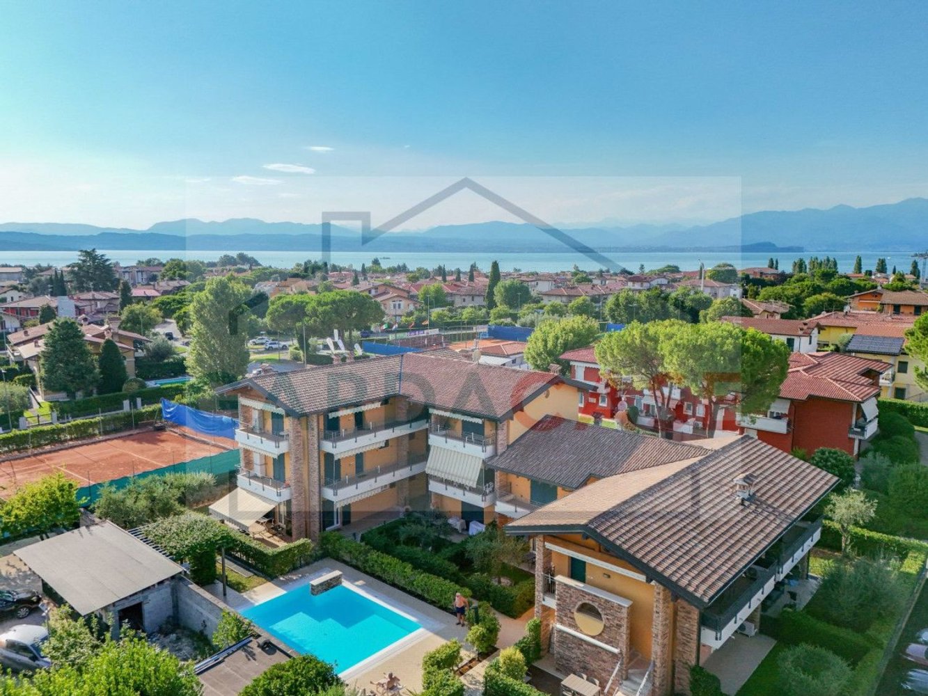 2 Schlafzimmer Wohnung in Sirmione, Italy, Nr. 390392