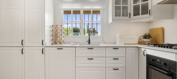 5 bedrooms Villa in Alhaurin de la Torre, Spain No. 133755 16