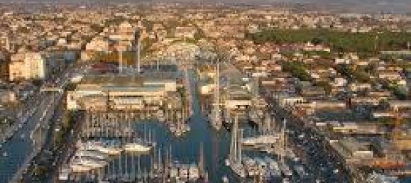 6 rooms House in Viareggio, Italy No. 155313 3