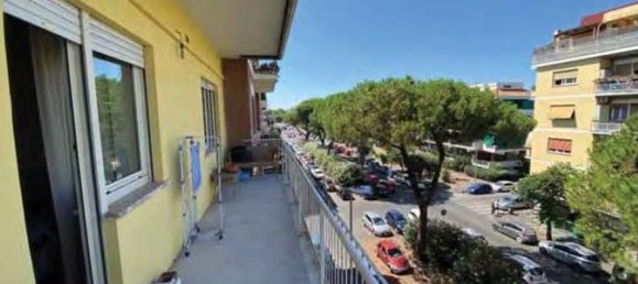 4 bedrooms Apartment in Rome, Italy No. 313729 4
