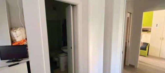 4 bedrooms Apartment in Rome, Italy No. 313729 22