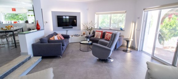 4 Schlafzimmer Villa in Faro, Portugal, Nr. 106799 5