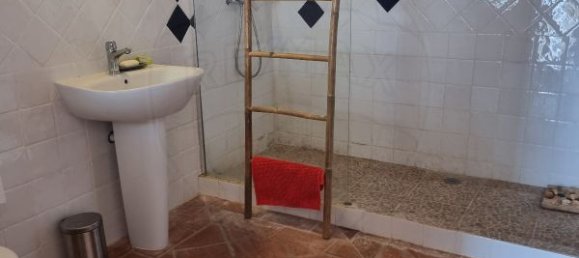 3 Schlafzimmer Haus in Santa Catarina da Fonte do Bispo, Portugal, Nr. 163929 9