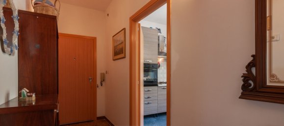 4-salle Appartement à Lizzano in Belvedere, Italy No. 285932 14